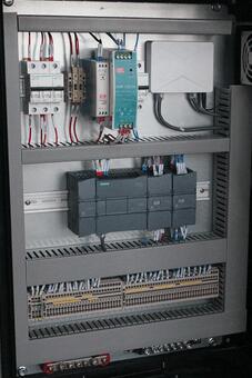 建筑設備監(jiān)控系統(tǒng)控制箱.jpg 建筑設備監(jiān)控系統(tǒng)控制箱.jpg